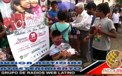Crianças imigrantes festejam o Natal na Feira Kantuta em SP