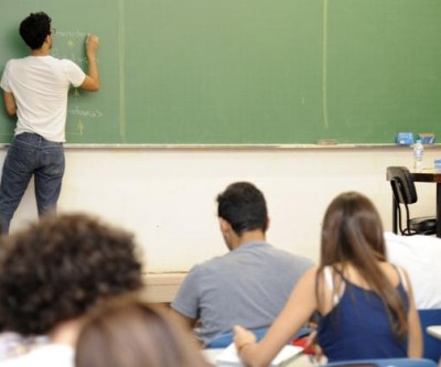 Cursinho popular GRATUITO preparatório para - ETEC