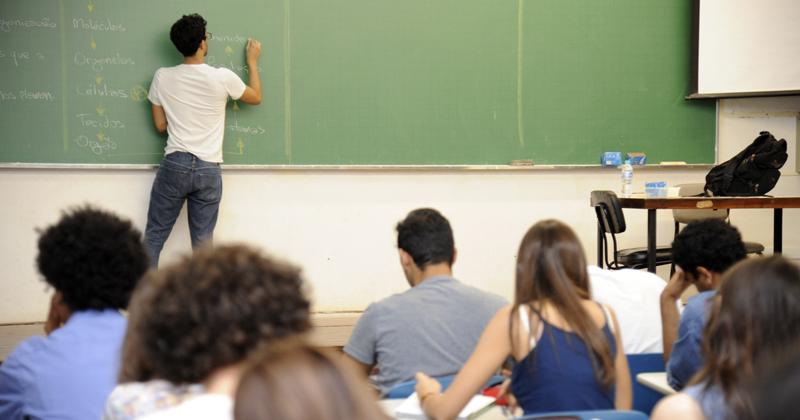 Cursinho popular GRATUITO preparatório para - ETEC